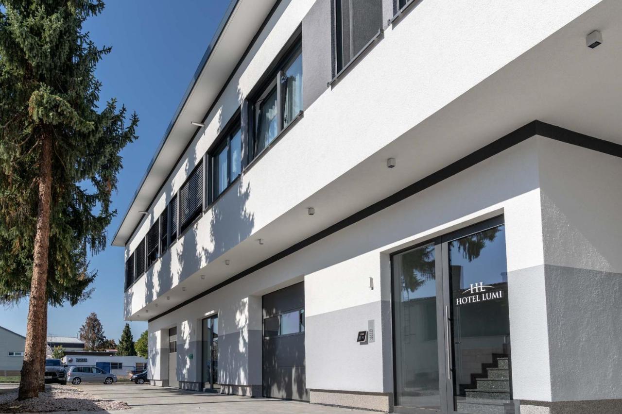Hotel Lumi Friburgo in Brisgovia Esterno foto